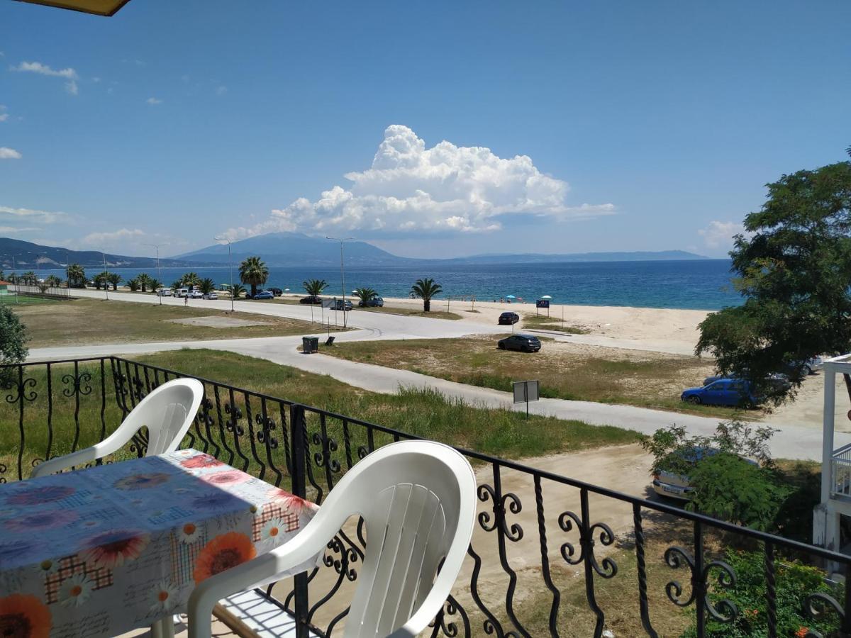 Thomas Vrasna Close To The Sea Zewnętrze zdjęcie